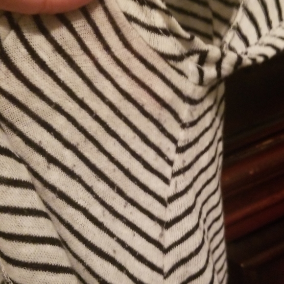 Anthropologie white/black striped vneck  top - Picture 7 of 7